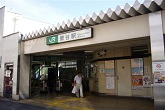 鶯谷駅前